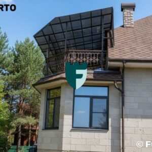 Односкатный навес на балконе 4х10.5 м фото